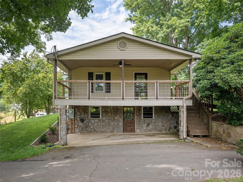 340 Mauney Cv, Waynesville, NC 28786