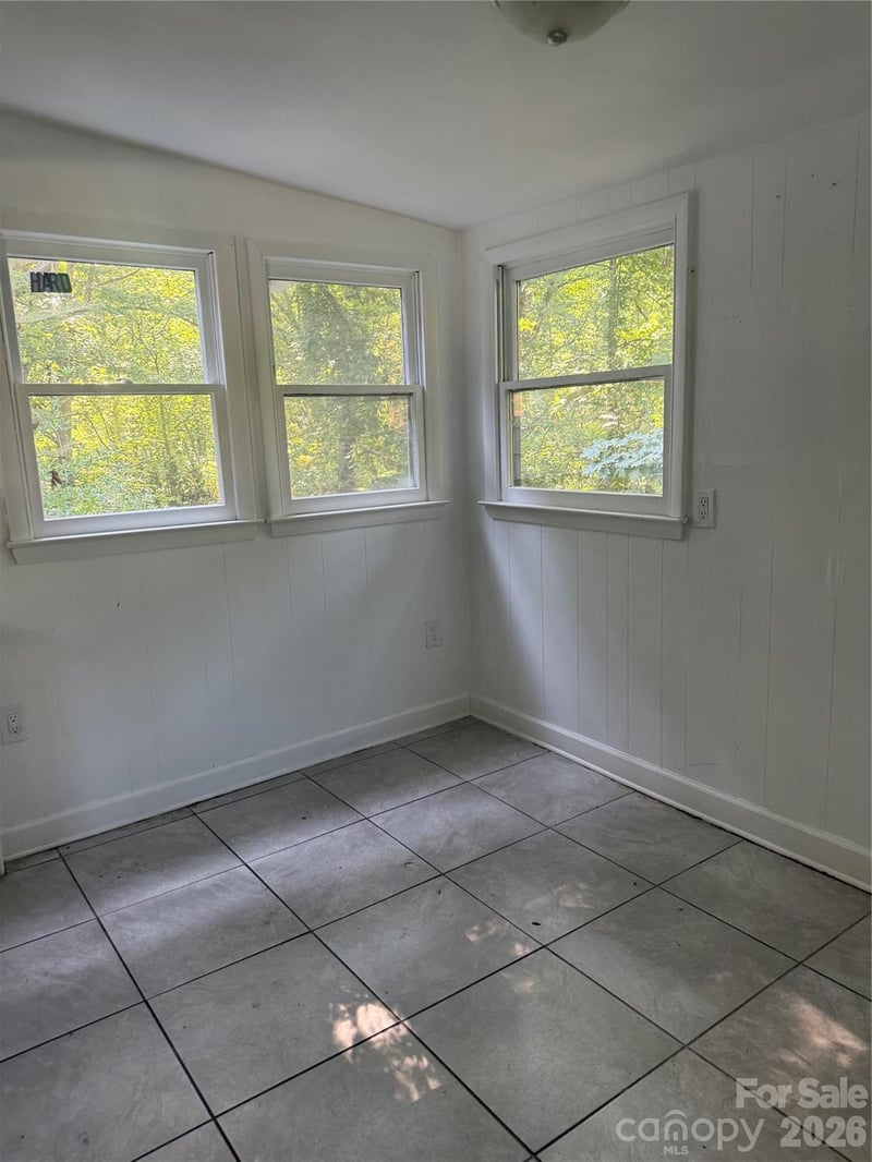 112 10th Ave, Hickory, NC 28602