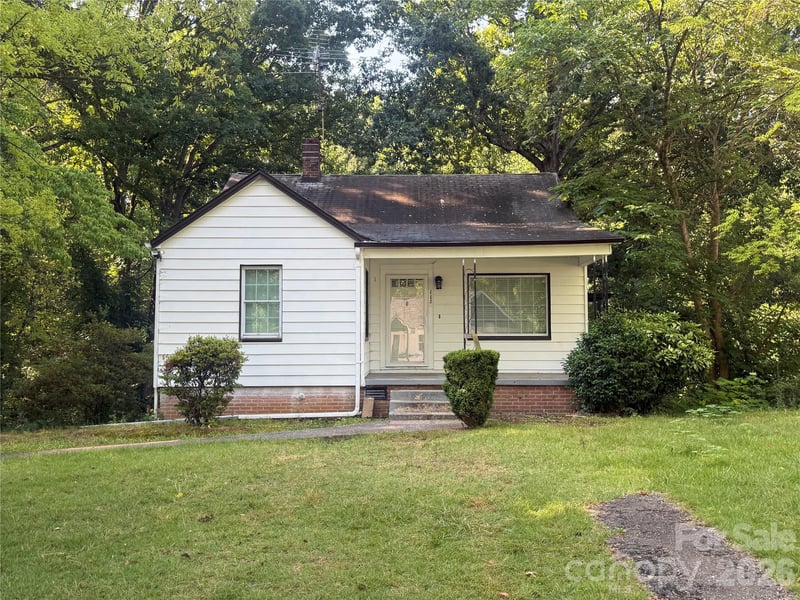 112 10th Ave, Hickory, NC 28602