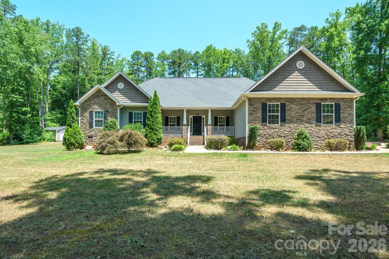 4628 Cayton Dr, Maiden, NC 28650