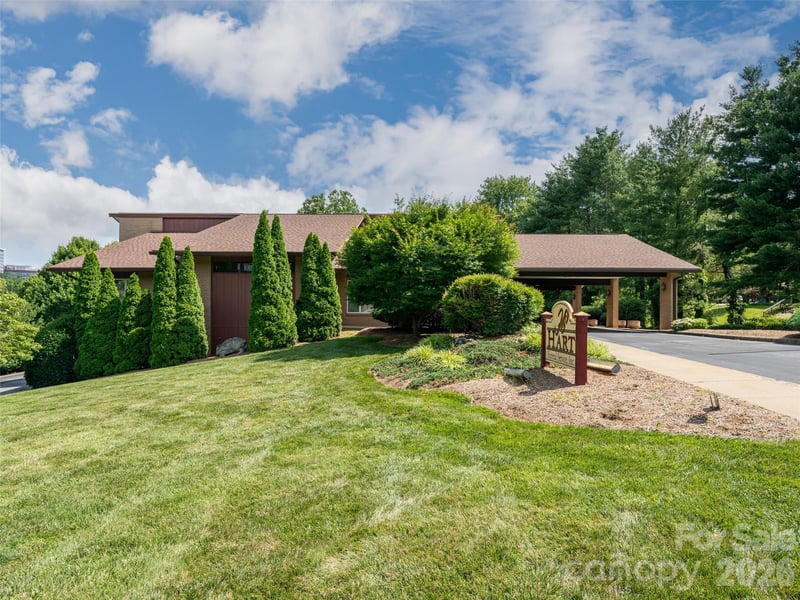 60 Phifer St, Asheville, NC 28801