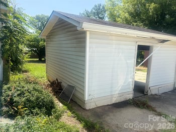 618 Center St, Hickory, NC 28602