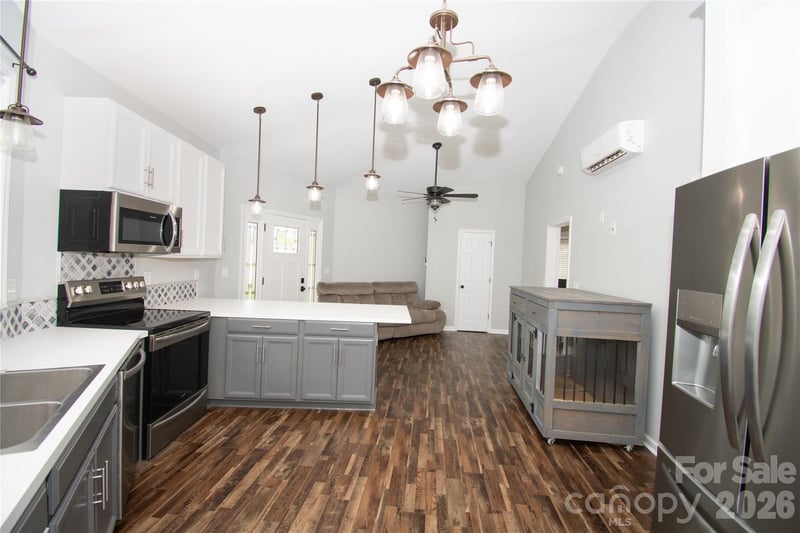 1807 Warren Ave, Gastonia, NC 28054