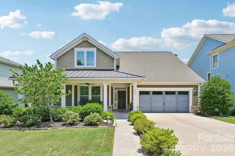 928 Elderberry Ln, Clover, SC 29710