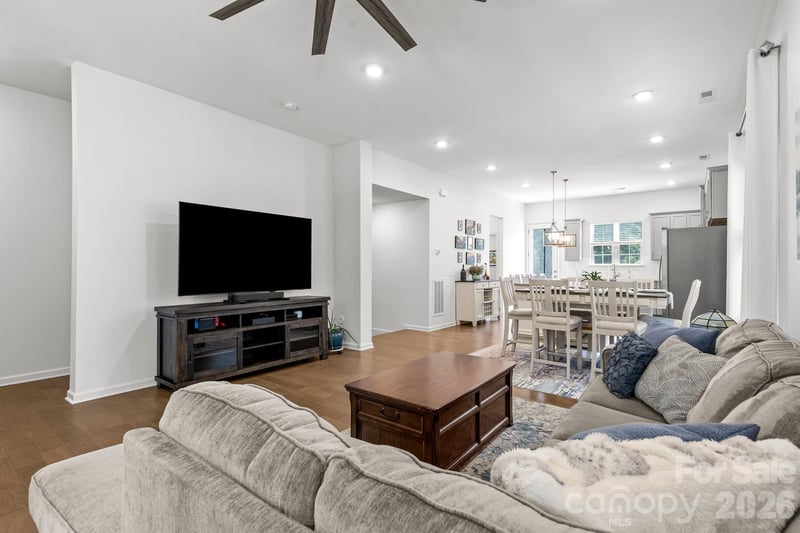 9432 Ainslie Downs St, Charlotte, NC 28273