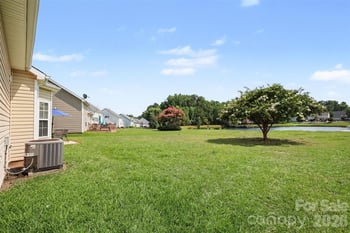 1826 Conifer Cir, Charlotte, NC 28213