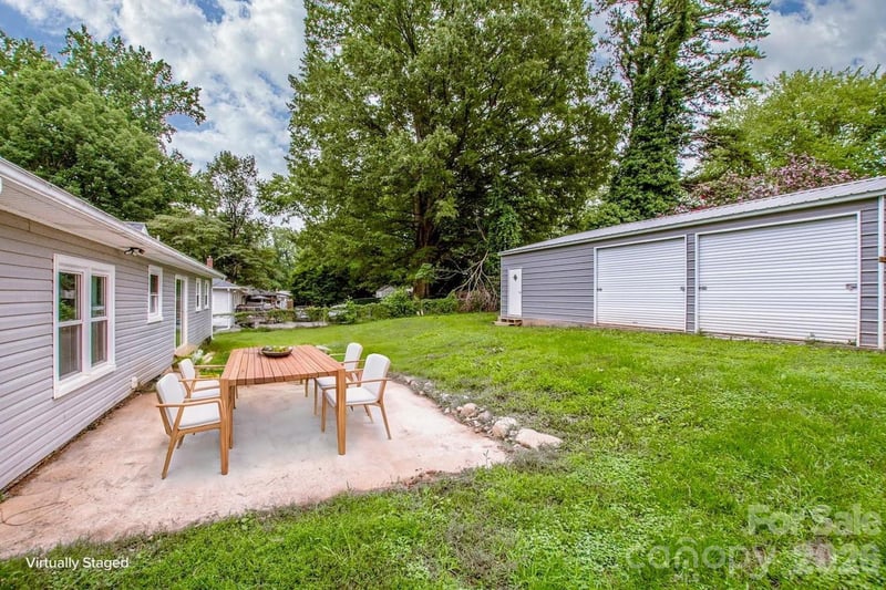 1317 Meadowbrook Cir, Salisbury, NC 28144