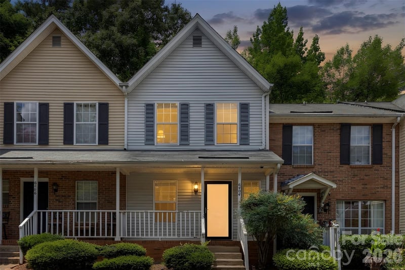 6404 Windsor Gate Ln, Charlotte, NC 28215