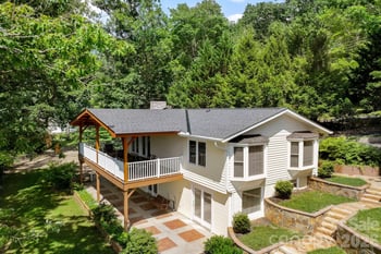 211 Rhododendron Ave, Black Mountain, NC 28711