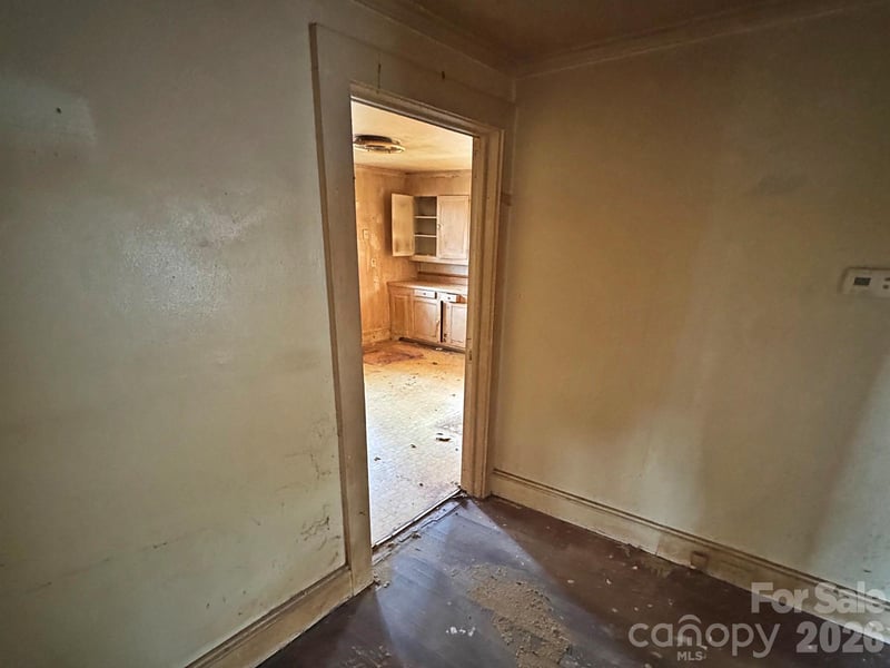 2806 Royal Ave, Kannapolis, NC 28083
