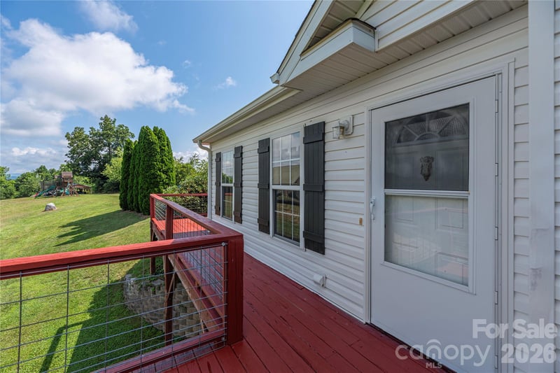34 Joy Hughes Ln, Leicester, NC 28748