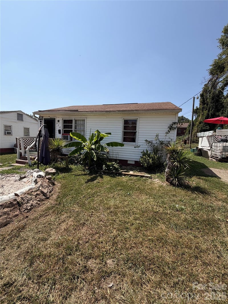 215 Sloan Ave, Gastonia, NC 28052