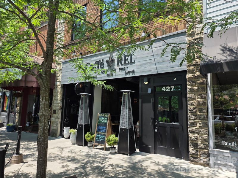 425 - 427 Main St, Hendersonville, NC 28792