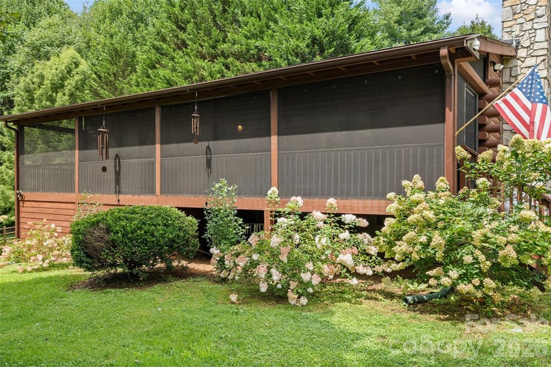 729 Joe Carver Rd, Waynesville, NC 28785