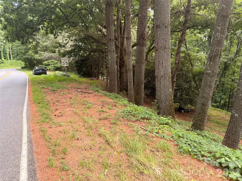 1359 Lamb Mountain Rd, Hendersonville, NC 28792