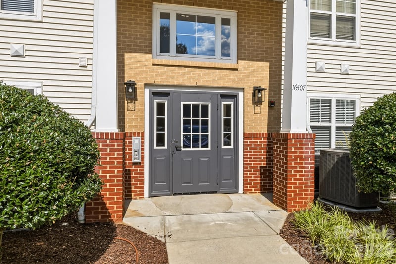 16409 Golden River Ln, Charlotte, NC 28277