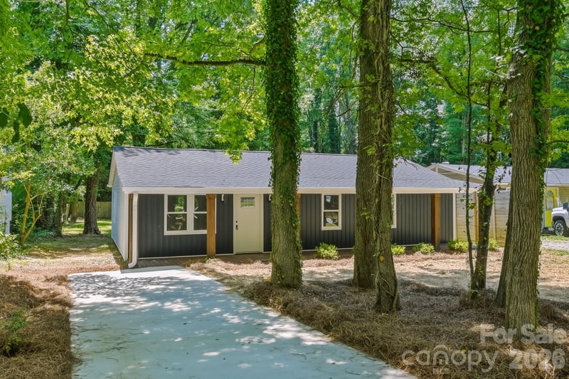 1936 Lakedell Dr, Charlotte, NC 28215