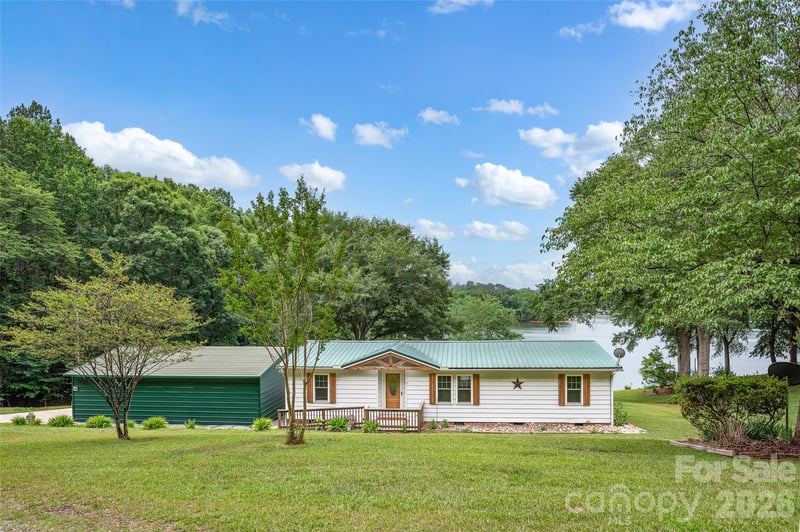 158 Wildwood Trail Dr, Statesville, NC 28677