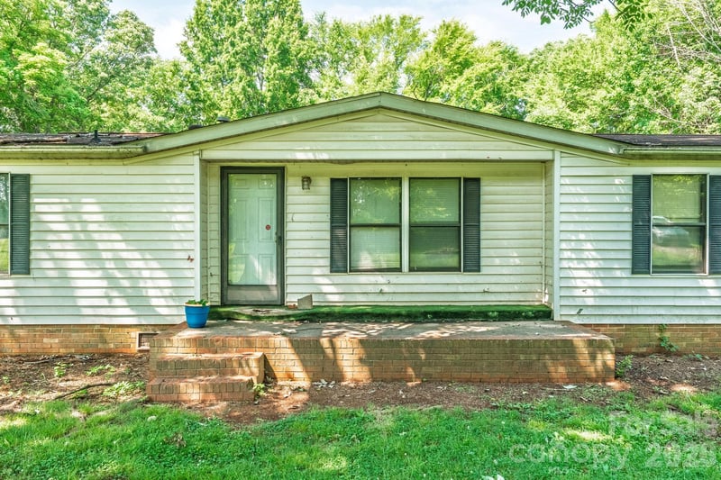 11101 Coble Rd, Charlotte, NC 28227