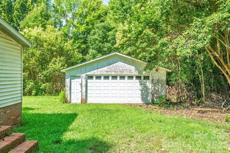 11101 Coble Rd, Charlotte, NC 28227