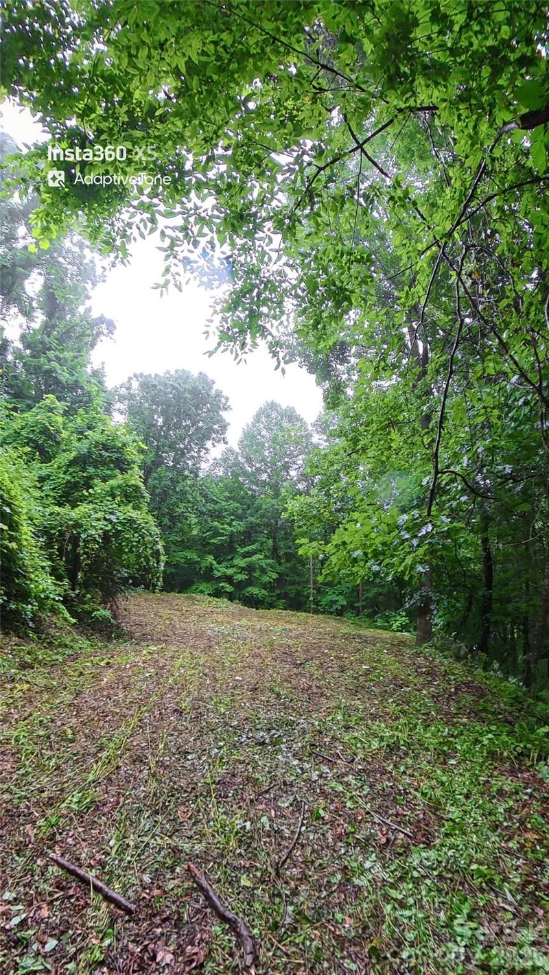 385 Valley View Dr, Maggie Valley, NC 28751