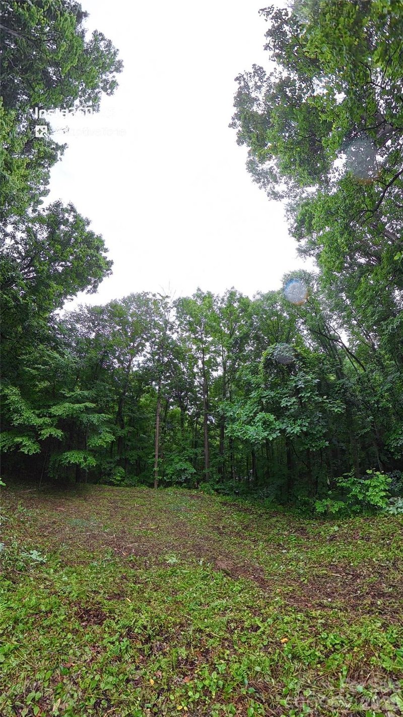 385 Valley View Dr, Maggie Valley, NC 28751
