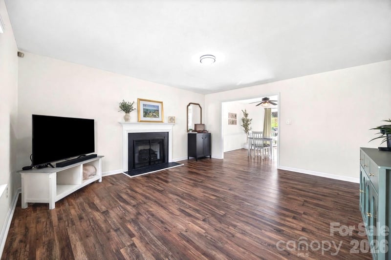 6104 Sunbridge Ct, Charlotte, NC 28269