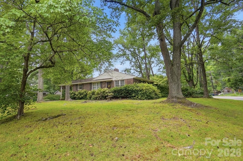 610 Laurel Ct, Lancaster, SC 29720