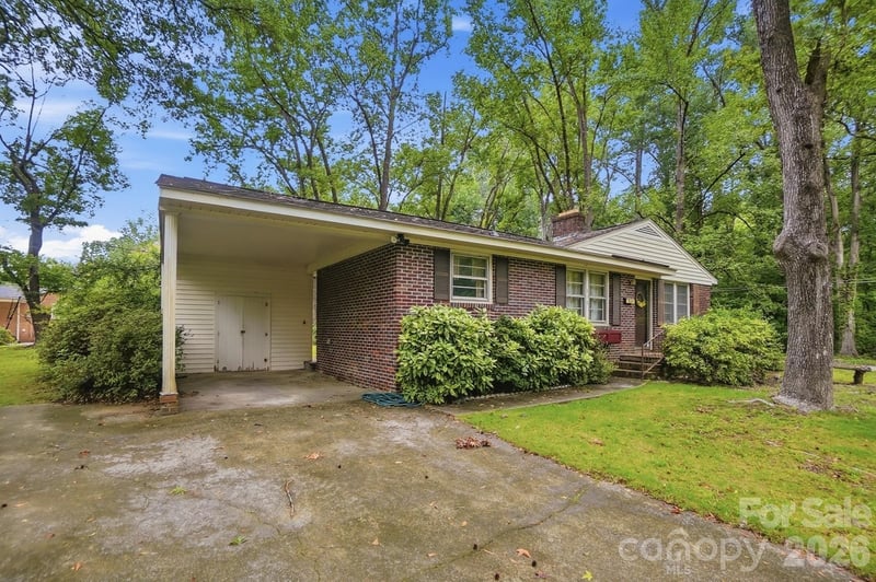 610 Laurel Ct, Lancaster, SC 29720
