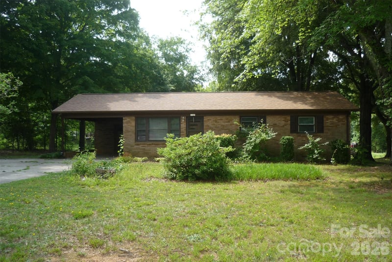 4209 Love Rd, Claremont, NC 28610