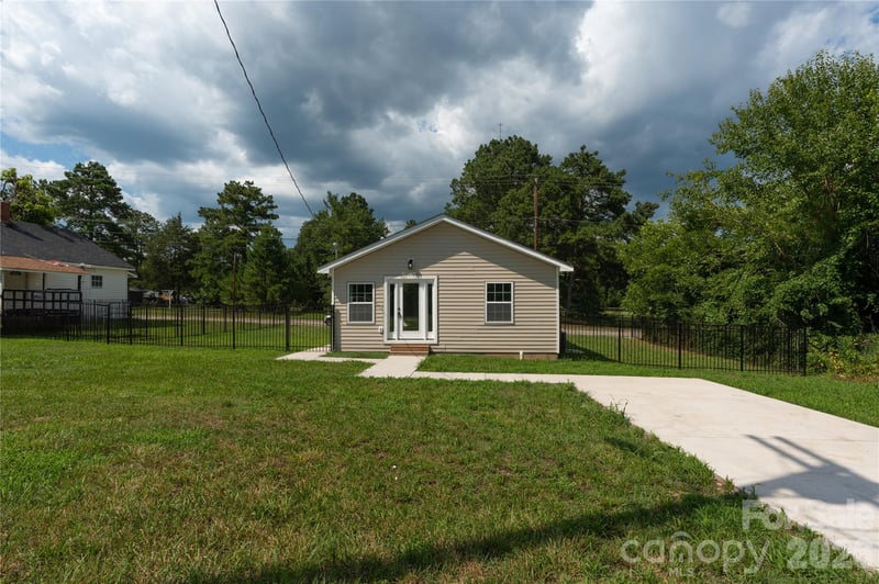 724 Webber Ave, Chester, SC 29706