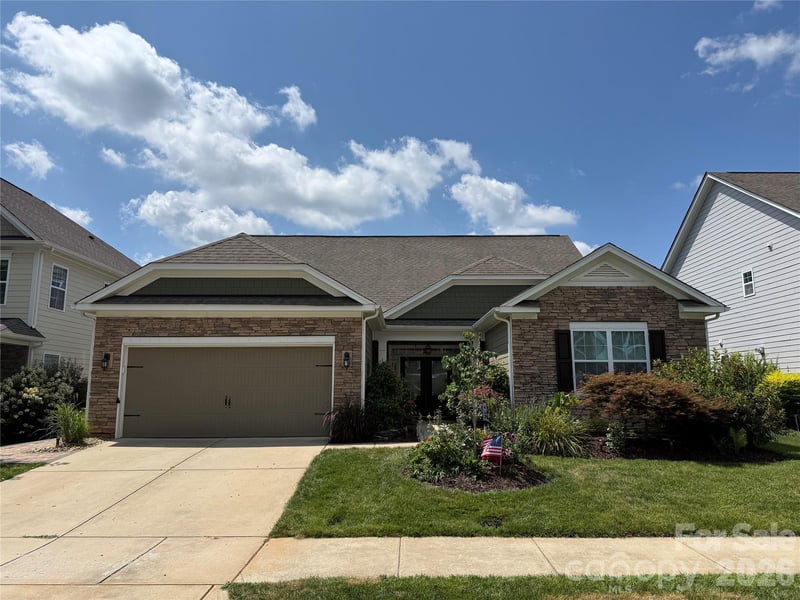 123 Tomahawk Dr, Mooresville, NC 28117