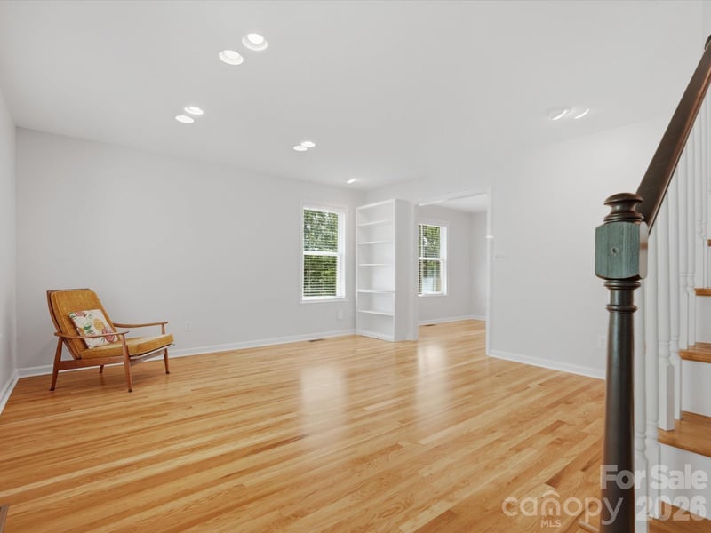 419 Whitefriars Ln, Matthews, NC 28105