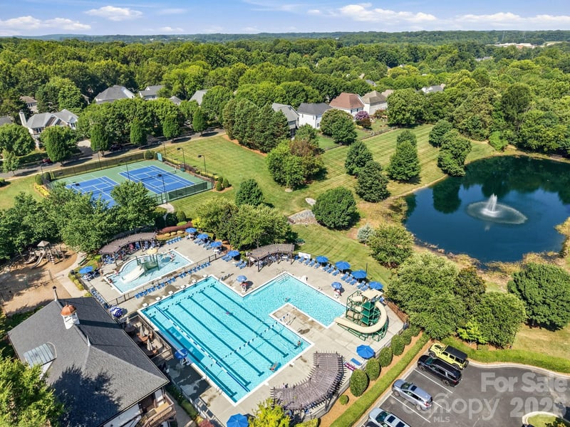 16308 Hallaton Dr, Huntersville, NC 28078