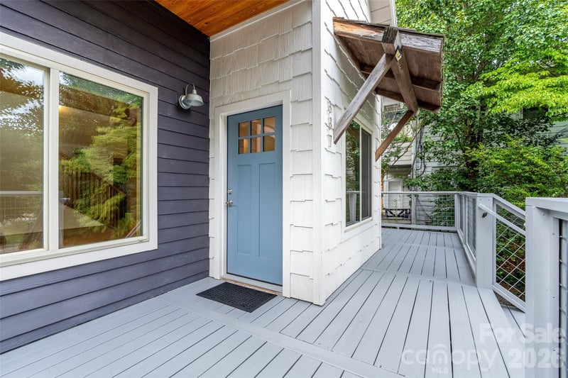 337 Sand Hill Rd, Asheville, NC 28806