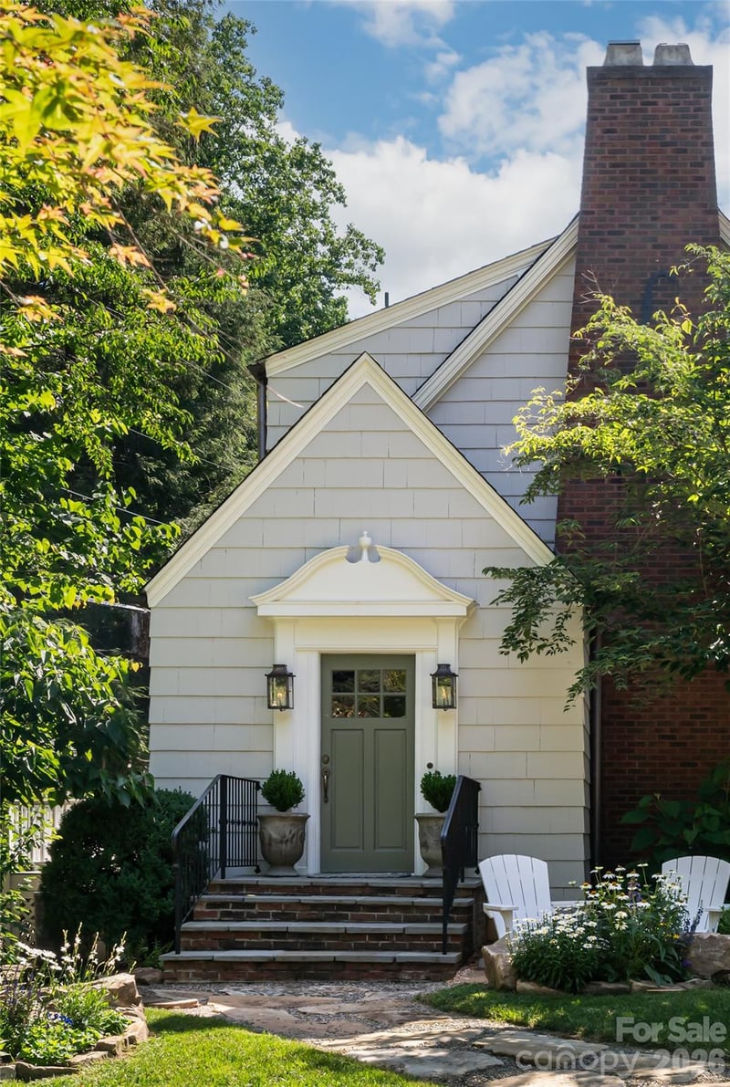 4 Buena Vista Rd, Asheville, NC 28803
