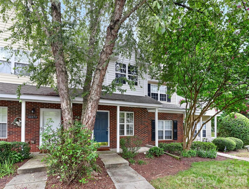 10866 Holly Ridge Blvd, Charlotte, NC 28216