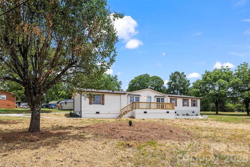 625 Lakeview Rd, Salisbury, NC 28147