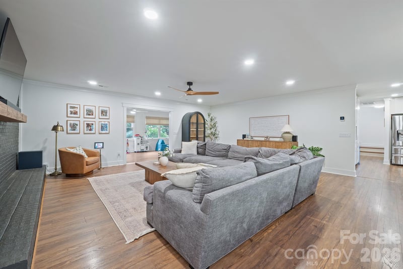567 Canvasback Rd, Mooresville, NC 28117