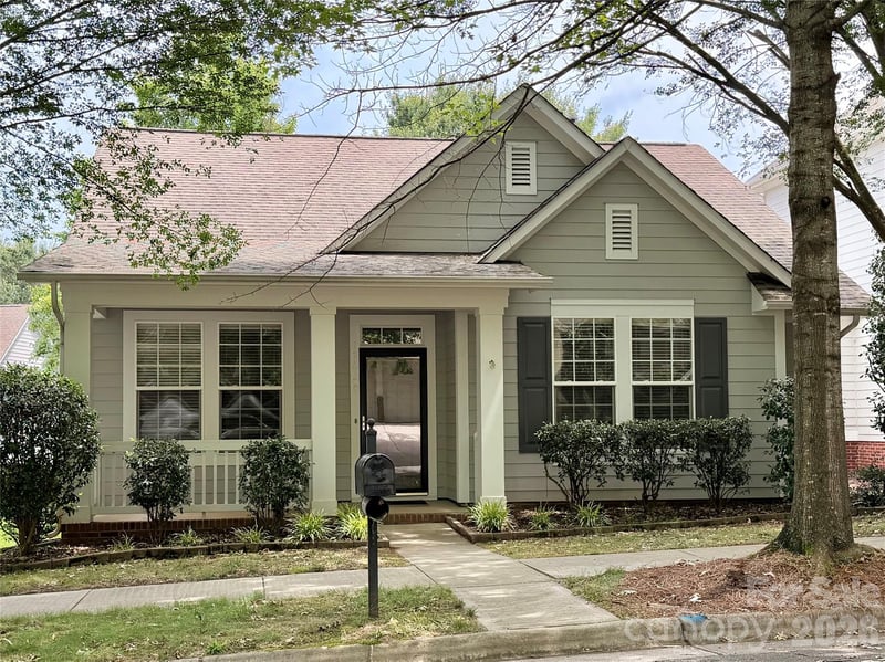 17620 Harbor Walk Dr, Cornelius, NC 28031