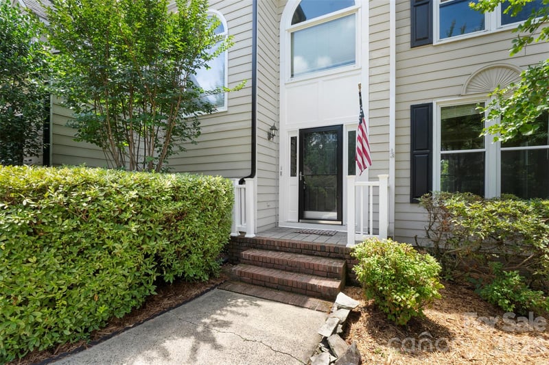8610 Forest Shadow Cir, Cornelius, NC 28031