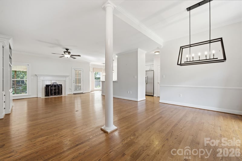 1423 Porch Swing Ln, Matthews, NC 28104