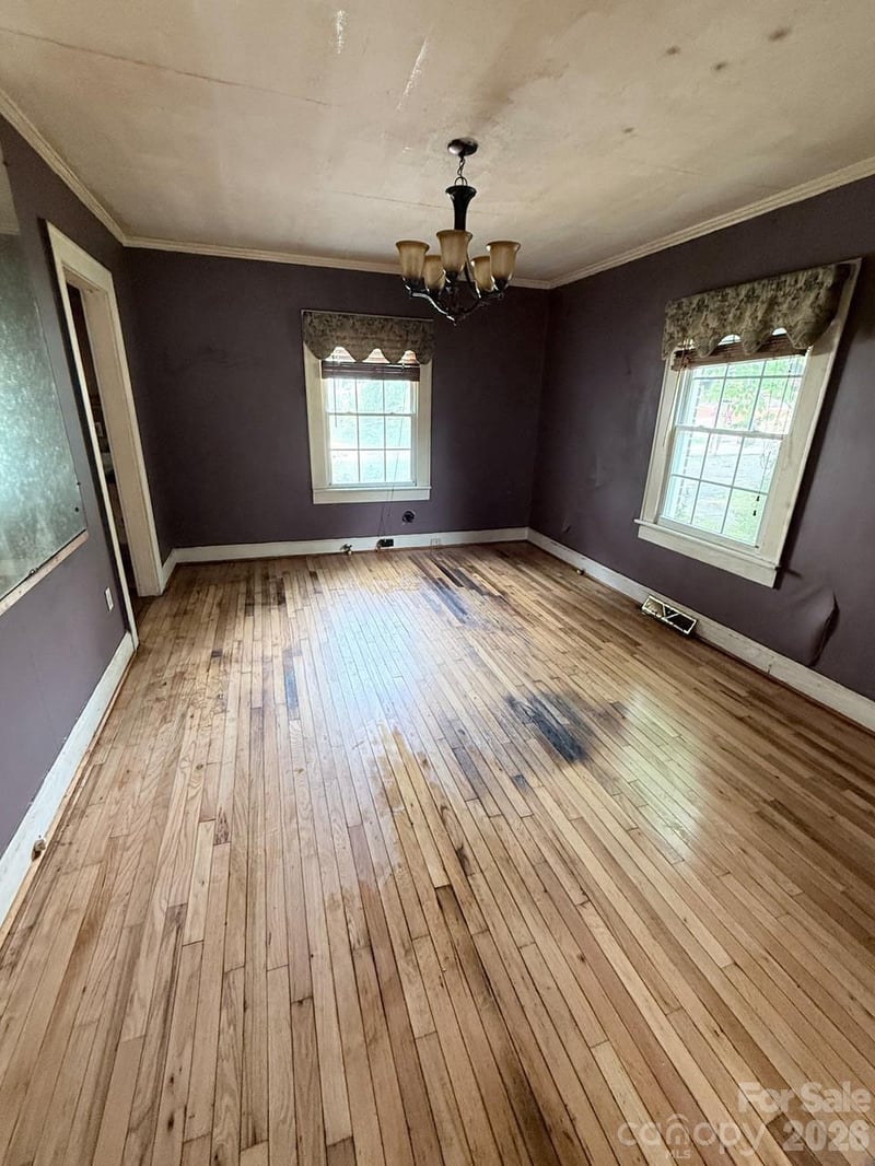 111 S Belvedere Ave, Gastonia, NC 28054