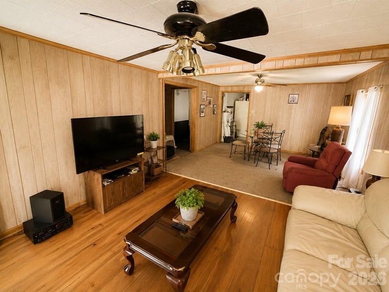 312 Miller Ave, Statesville, NC 28677