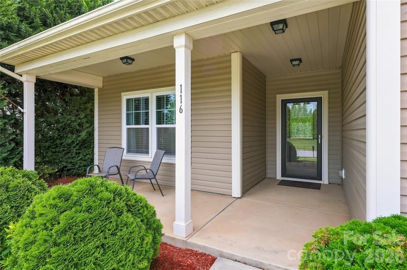 116 Water Ski Dr, Statesville, NC 28677