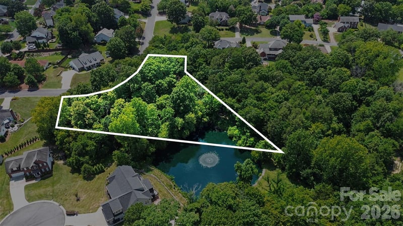 215 Spaniel Dr, Concord, NC 28025