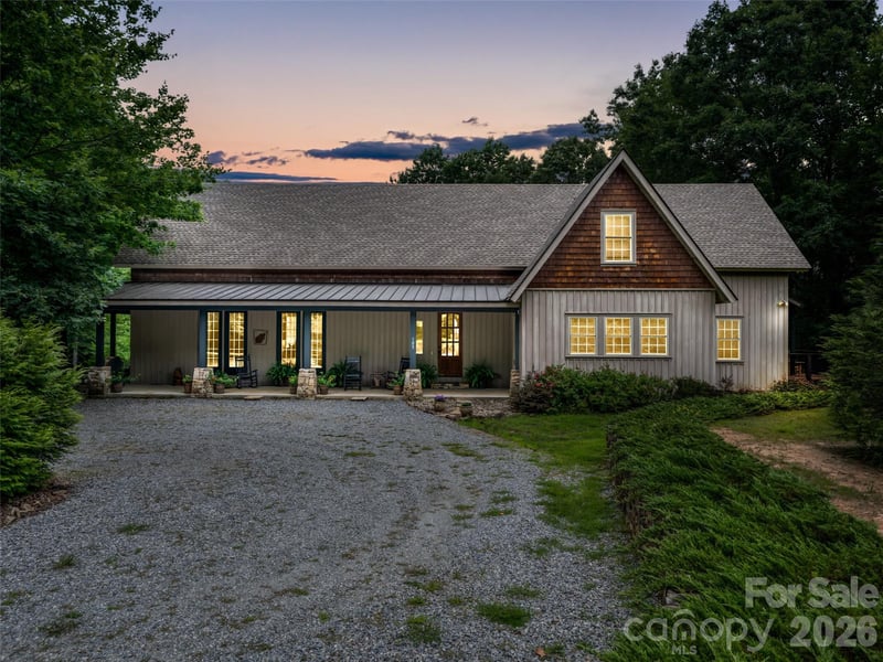 103 Old Saluda Dr #3A/3B, Saluda, NC 28773
