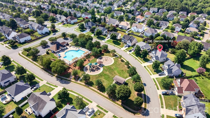 236 Glenn Allen Rd, Mooresville, NC 28115