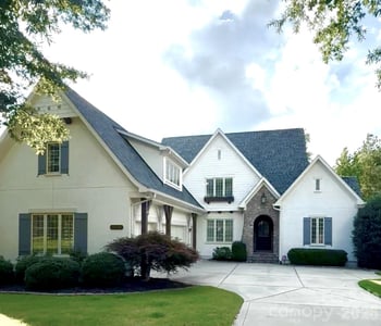 16728 Ashton Oaks Dr, Charlotte, NC 28278