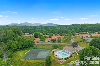 2903 Sagamore Ln, Asheville, NC 28806